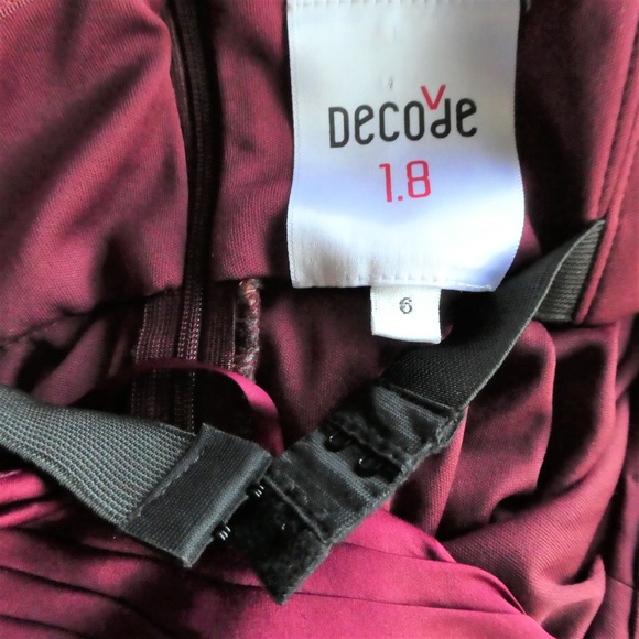 SiLK Modcloth Decode 1.8 Dress Velvet Swirled Ruched Bustier Maroon 6 - Picture 7 of 8
